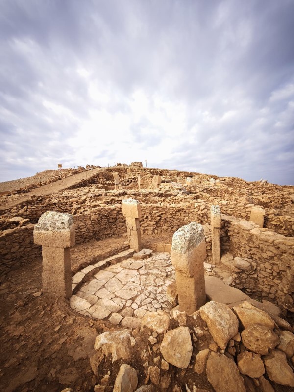DÜNYANIN İLK 10 KEŞFİ ARASINDA TÜRKİYE'DEN BİR YER LİSTEYE GİRDİ! KARAHANTEPE DÜNYANIN İLK 10 KEŞFİ ARASINDA YERİNİ ALDI